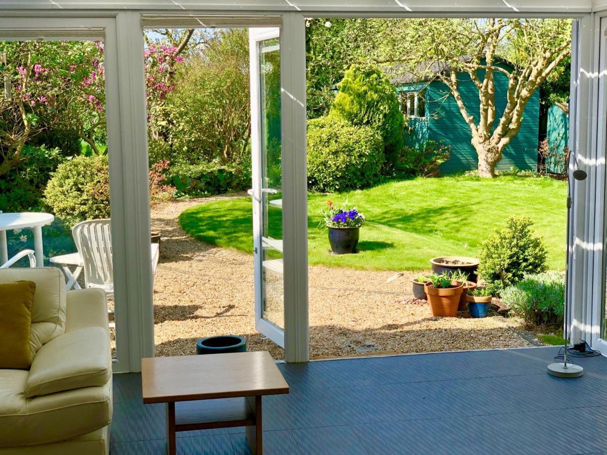 Laurels Bed & Breakfast Felsted Exterior photo